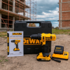 Шуруповерт аккумуляторный DeWalt 21V с набором инструментов в кейсе, 2 аккумулятора 2.0Ah
