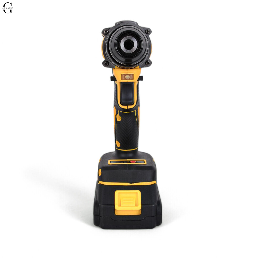 Шуруповерт DeWALT 24V Безщітковий + 2 АКБ 10Ah + Металевий патрон + Набір інструментів 
