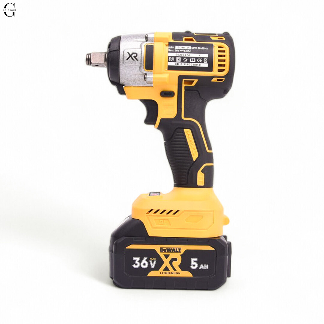 DeWALT гайковерт аккумуляторный 36V бесщеточный с кейсом, 2x5Ah аккумуляторами и набором насадок.