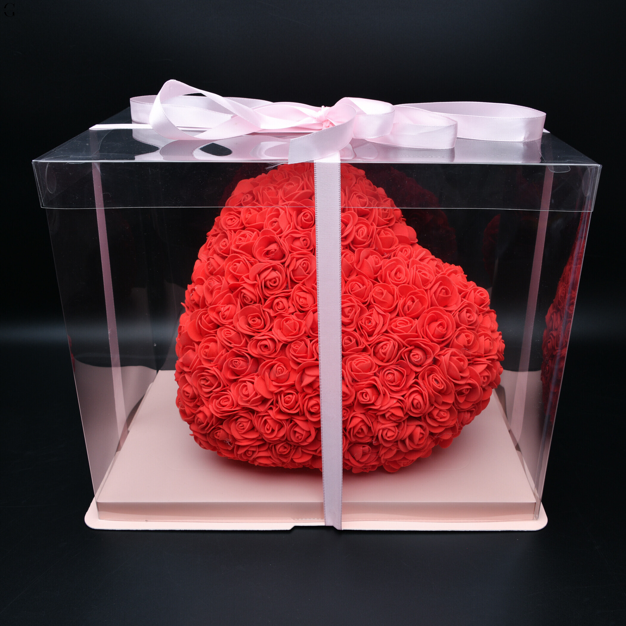 Подарок Сердце из роз KR-20 28×25×13 см – декоративная композиция из 3D роз