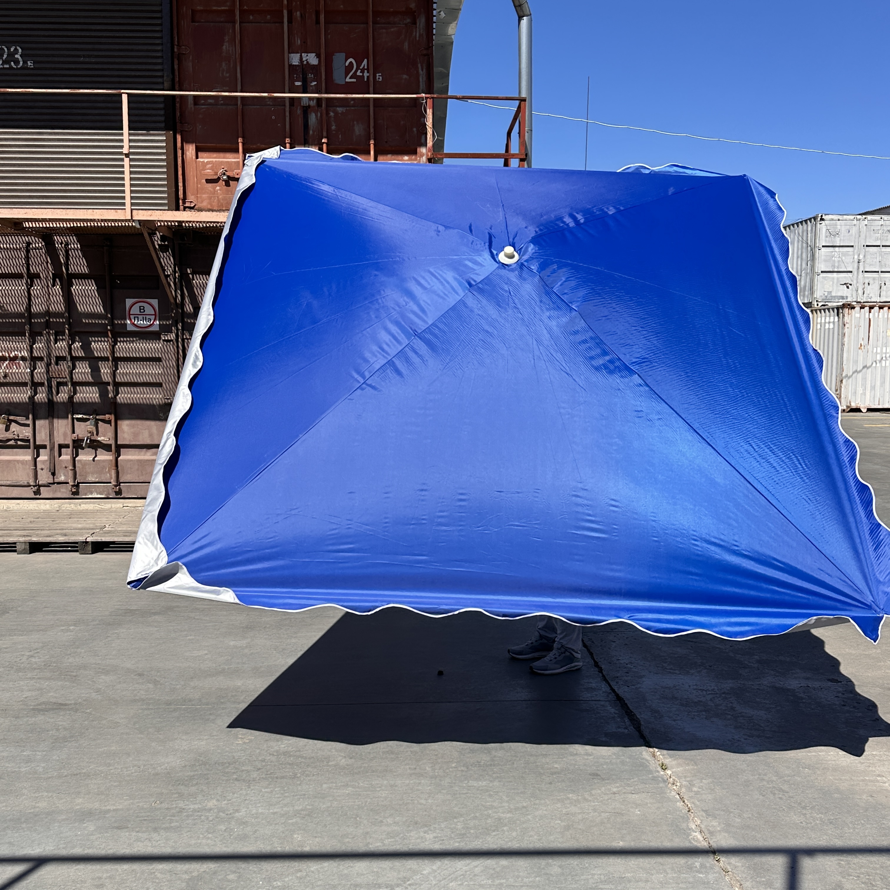 Торговый зонт Mario Umbrella 3.3×3.3 м, 4 металлические спицы, нейлон с УФ-защитой, Италия