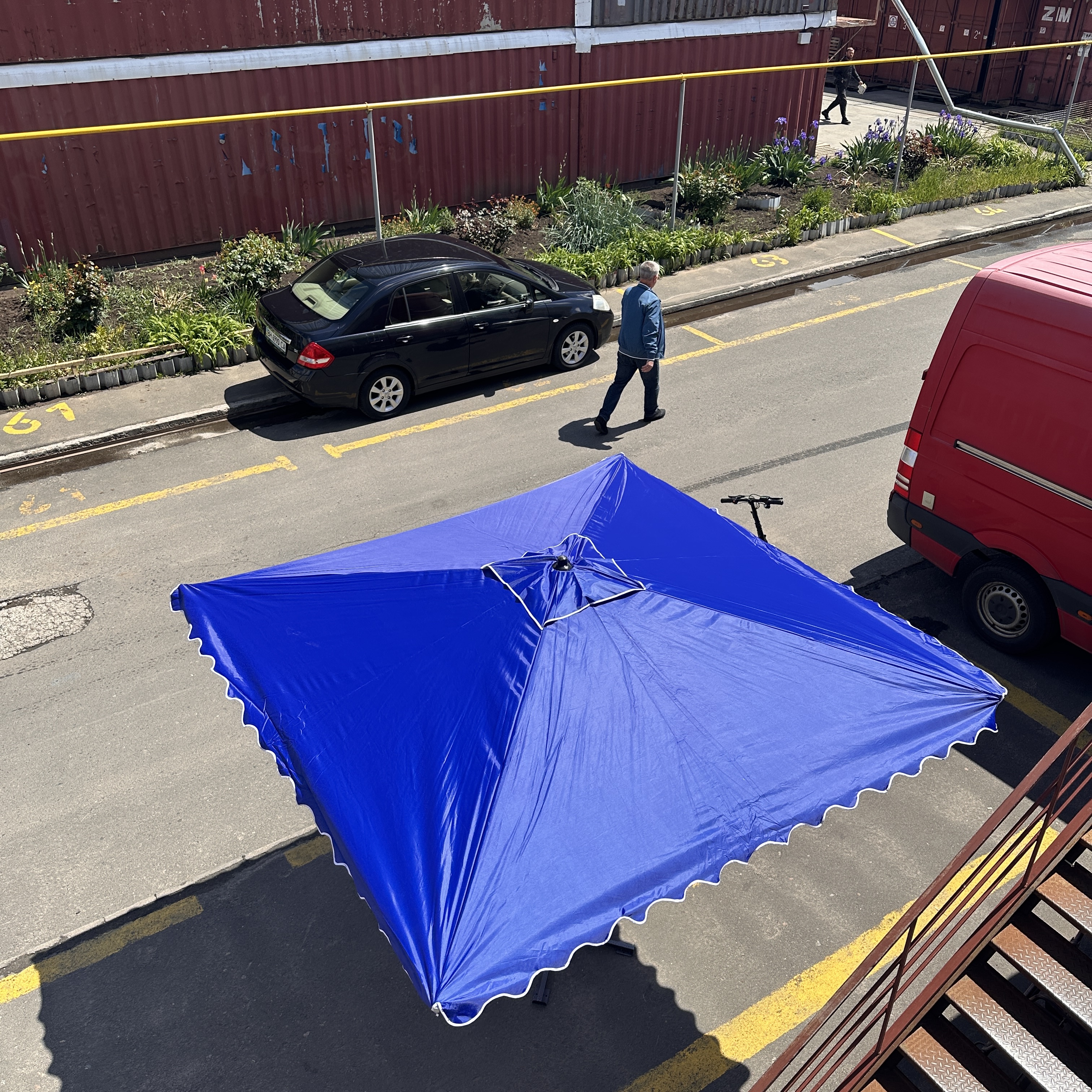 Парасолька Munsen 3×3 м з вітровим клапаном і УФ-захистом, нейлон, металева конструкція Синя 