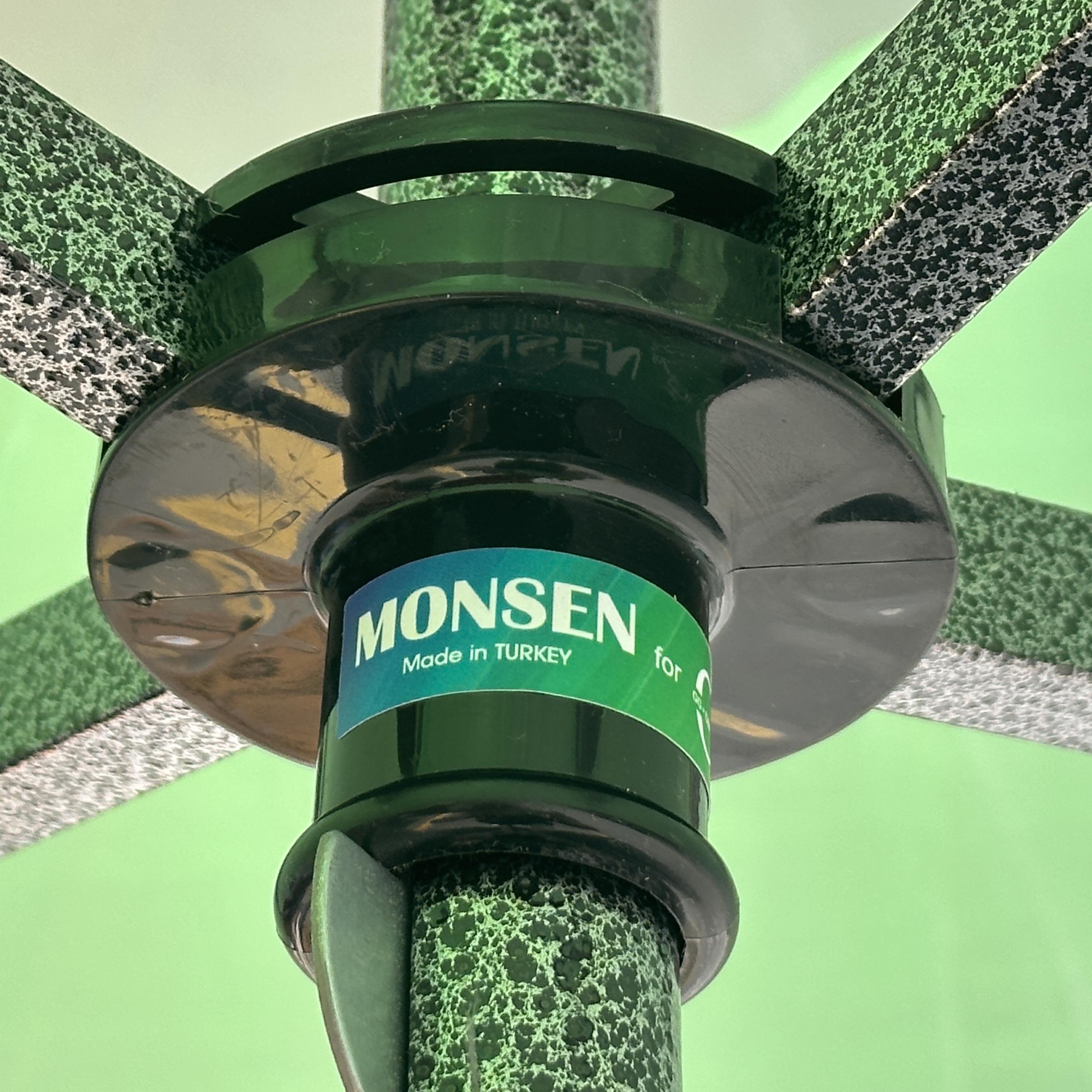 Зонт Monsen 2.5×2.5 м Туреччина з вітровим клапаном, UV-захистом і регулюванням висоти (стандарт)