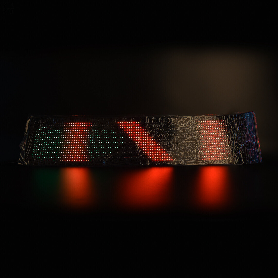 Гнучкий водонепроникний LED дисплей 12×60 з Bluetooth, керуванням та Type-C живленням 