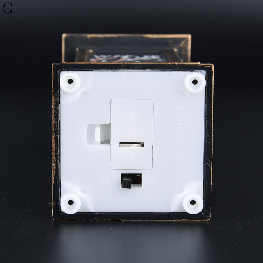 Рождественский LED-ночник-фонарь с фигурками и жидкостью 12.5 см на батарейках ART-0608