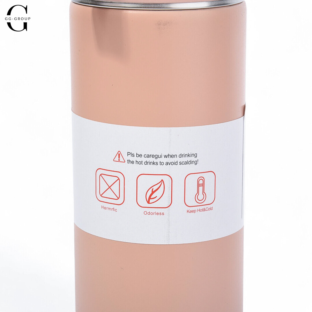 Термос с вакуумной изоляцией и 3 чашками 500 мл