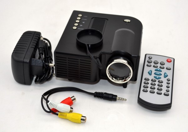 Портативний Проектор Led Projector UC28