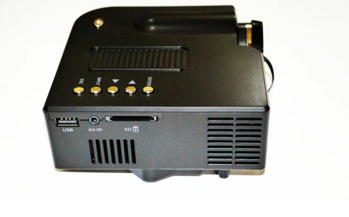 Портативний Проектор Led Projector UC28