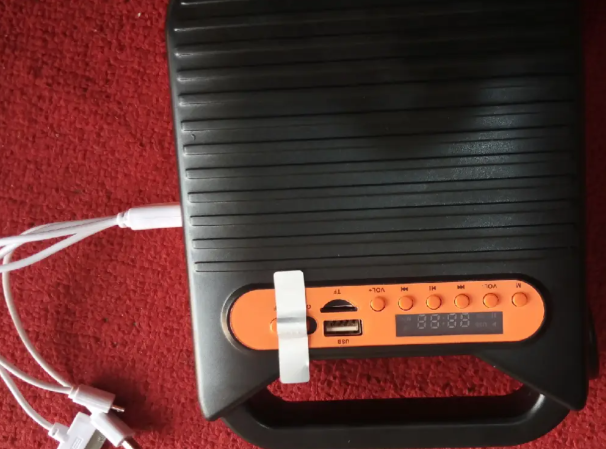 Кемпінговий ліхтар на сонячній батареї EASY POWER EP-391BT Bluetooth/MP3/FM/TF/USB/Power Bank/3 лампочки