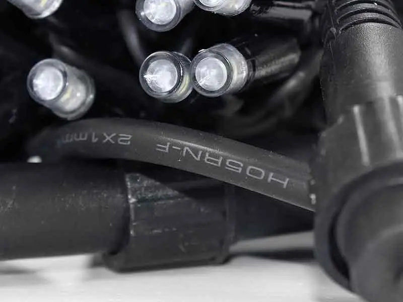 Гірлянда вулична 3,3мм чорний провід 10м мерехтлива лампа 100LED L Lux LINE-3.3-100